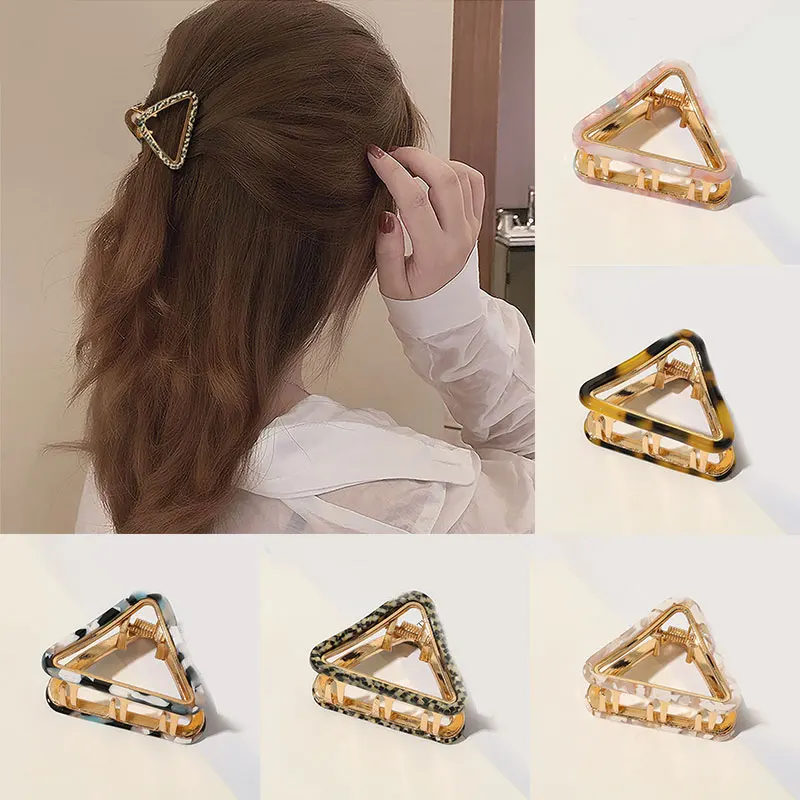 

Large Size Metal Hair Clamps Crab Alloy Hair Claws Ladies Fashion Simple Geometric Barrettes Triangle Acetate Hollow Hair Clip