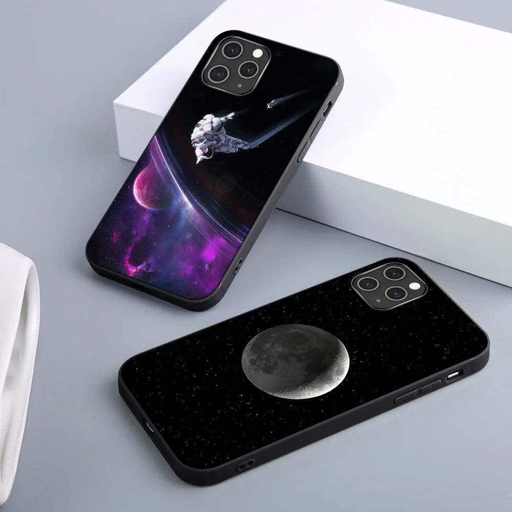 

Lovely Astronaut Case For iPhone 12 11 Pro Max Mini Cover for iPhone 11 Pro X XR XS MAX 7 8 6 6S Plus 5S SE 2020 Soft TPU Fundas