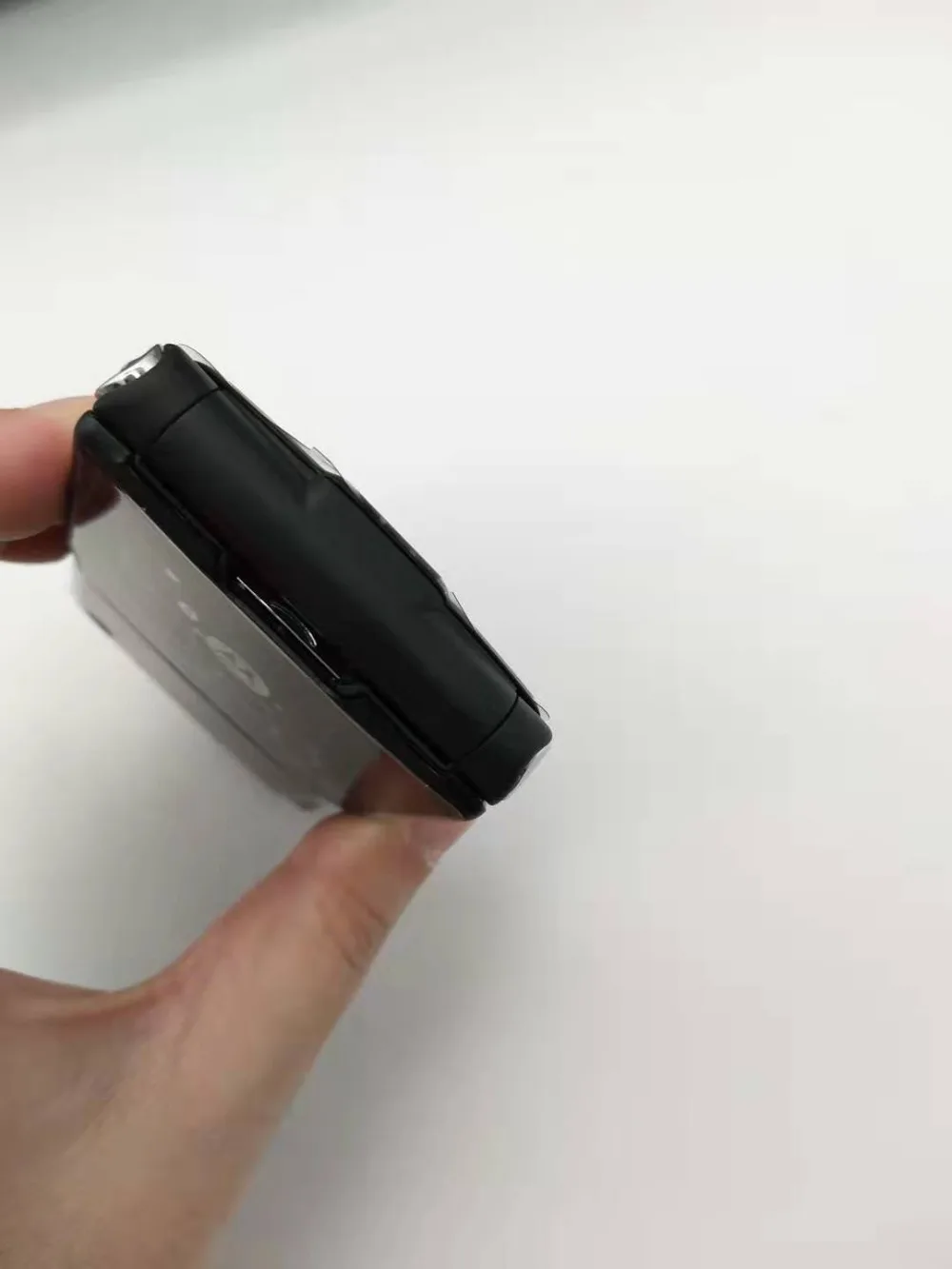 Хорошее качество оригинальная мировая версия флип GSM Quad Band Motorola Razr V3 мобильный телефон один год гарантии