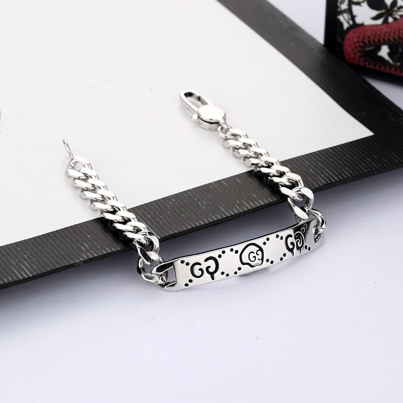 

Newest gifts for girls hand accessories 1:1 high quality luxury skull and letter bracelet for women cuff bracelets jewelry