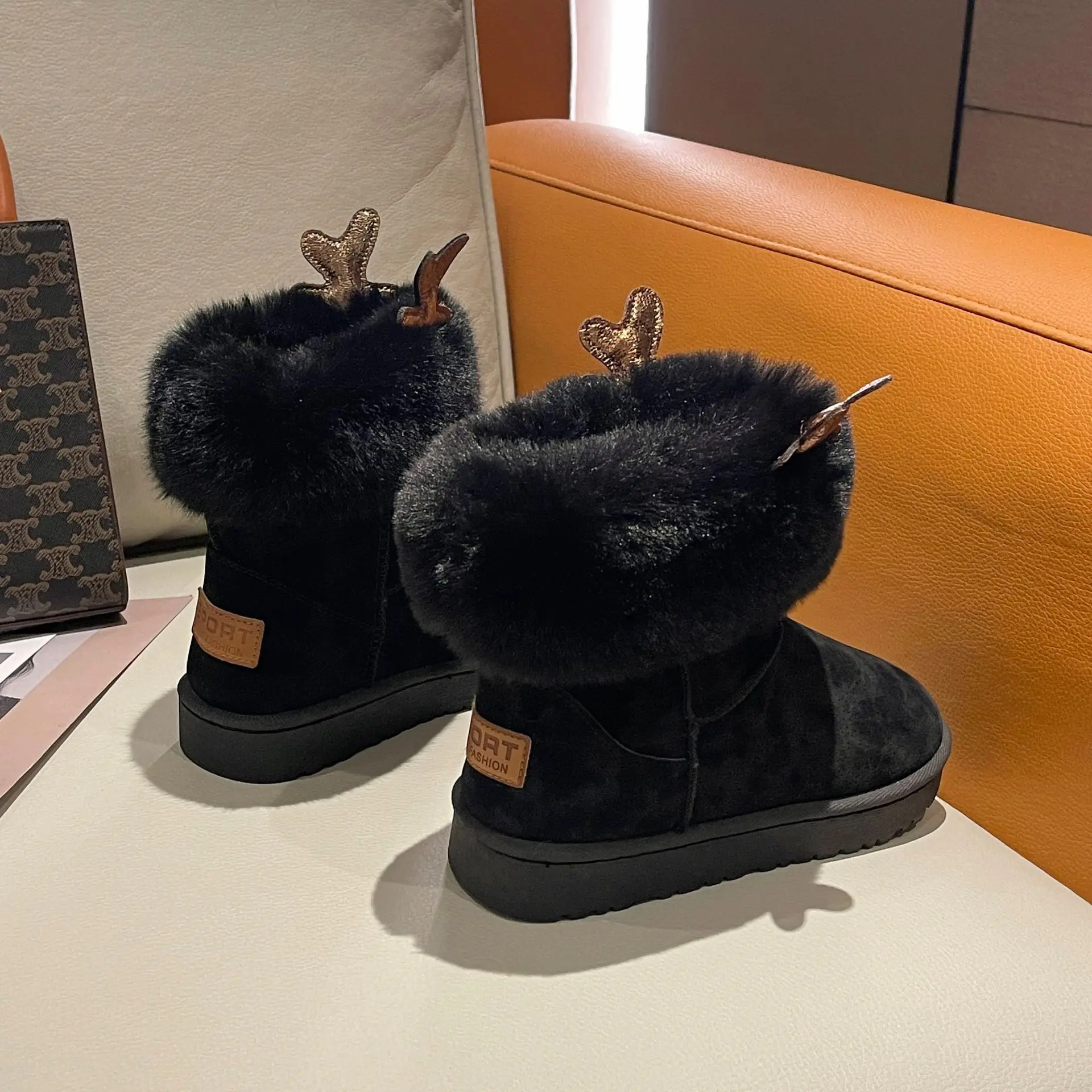 

New Snow Boots Female 2021 Winter Korean Version Of Non-slip Cotton Shoes Elk Corner Snow Boots Plus Velvet Short Boots