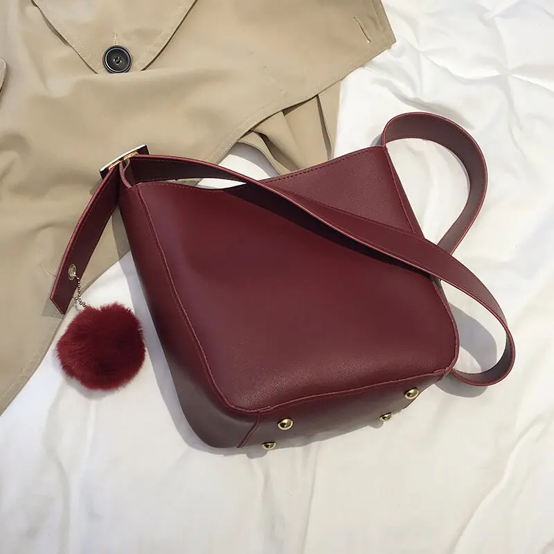 

Bag 2020 New Retro All-match Wide Shoulder Strap Crossbody Bag Internet Popular Small Bag One-shoulder Ball Women's Bucket Bag