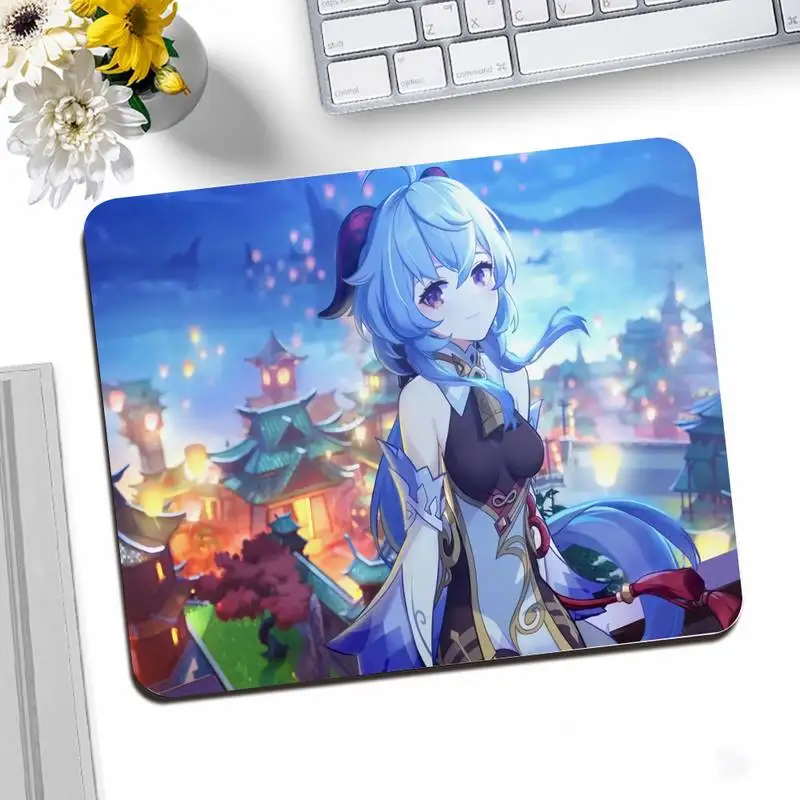 

Genshin Impact anime Beautiful Anime Mouse Mat Desktop Mousepad Gaming Small Mouse Pad 25X20CM Keyboard Mat