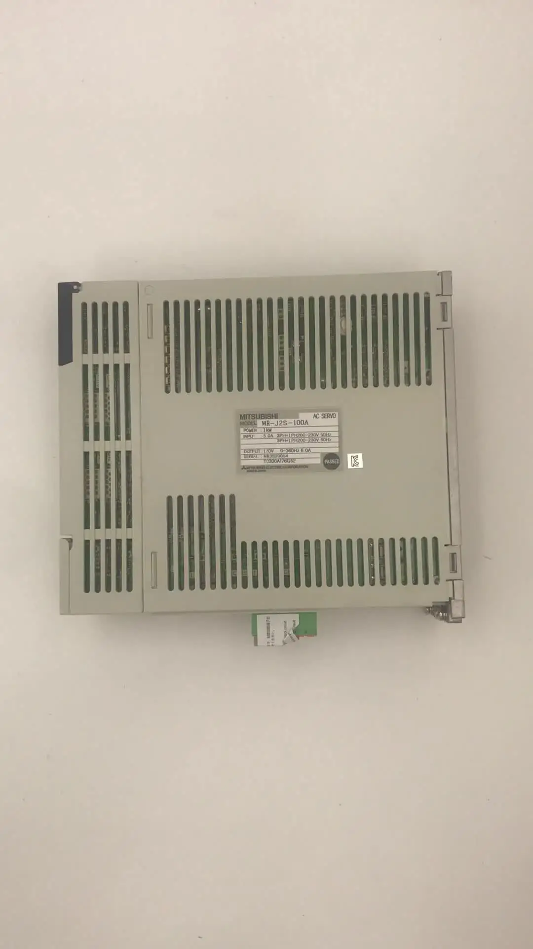 

Mitsubishi MR-J2S servo MR-J2S-100A