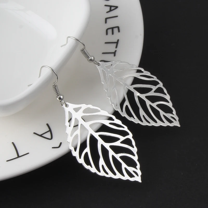 Модные серьги подвески в виде листьев винтажные богемные длинные висячие