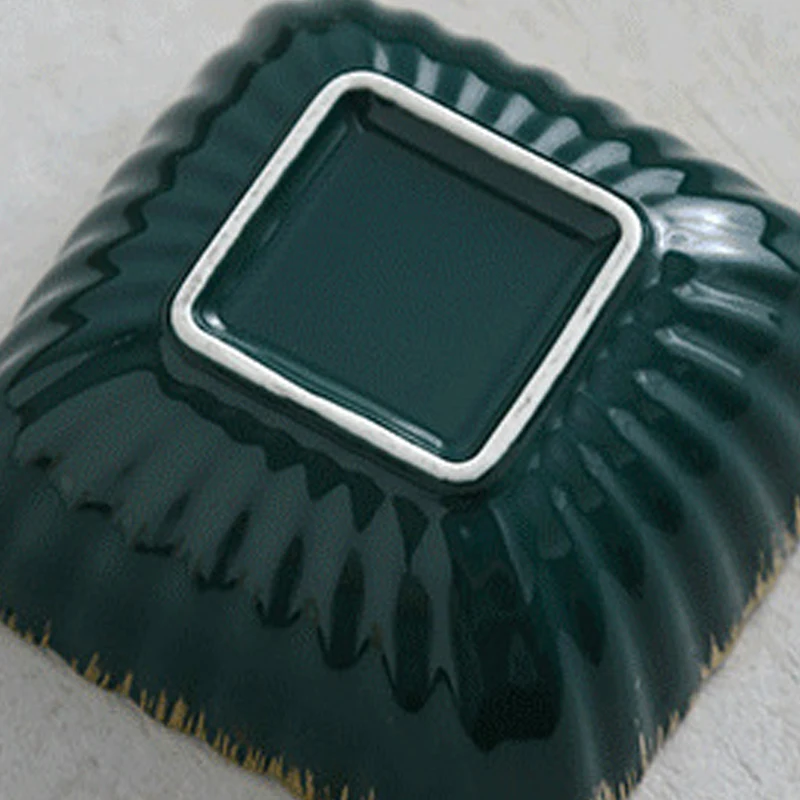 Десертные тарелки с зеленым и золотым ободком керамическое блюдо Квадратная