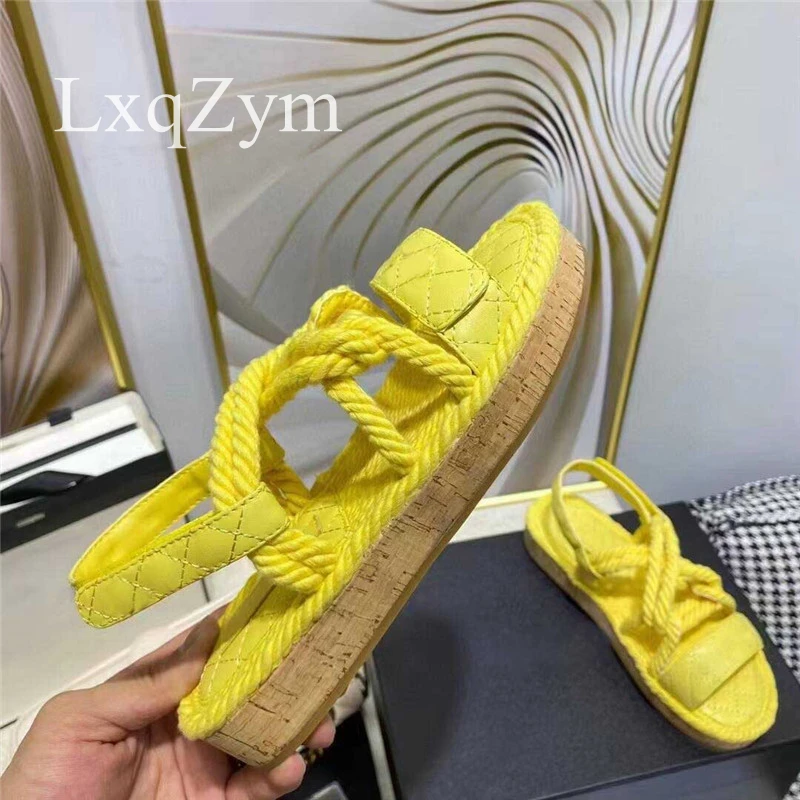 Женские пляжные сандалии с открытым носком на плоской подошве повседневная