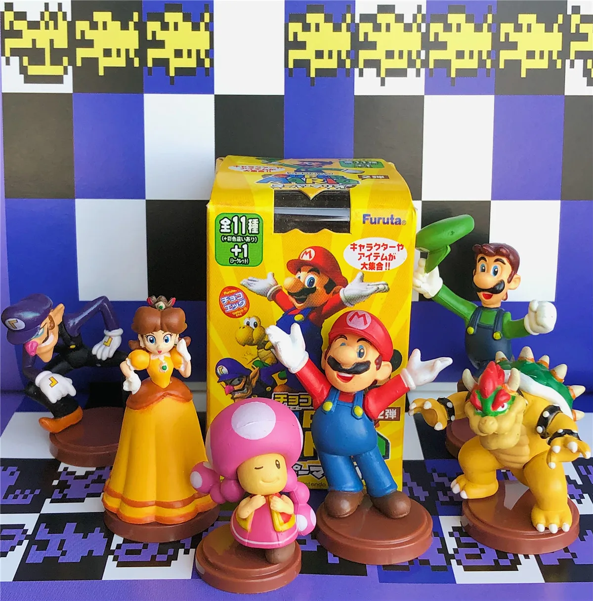 

1PCS 3-5.5cm Super Mario, princess, Cuba, mushroom man box egg hand-made ornaments collection