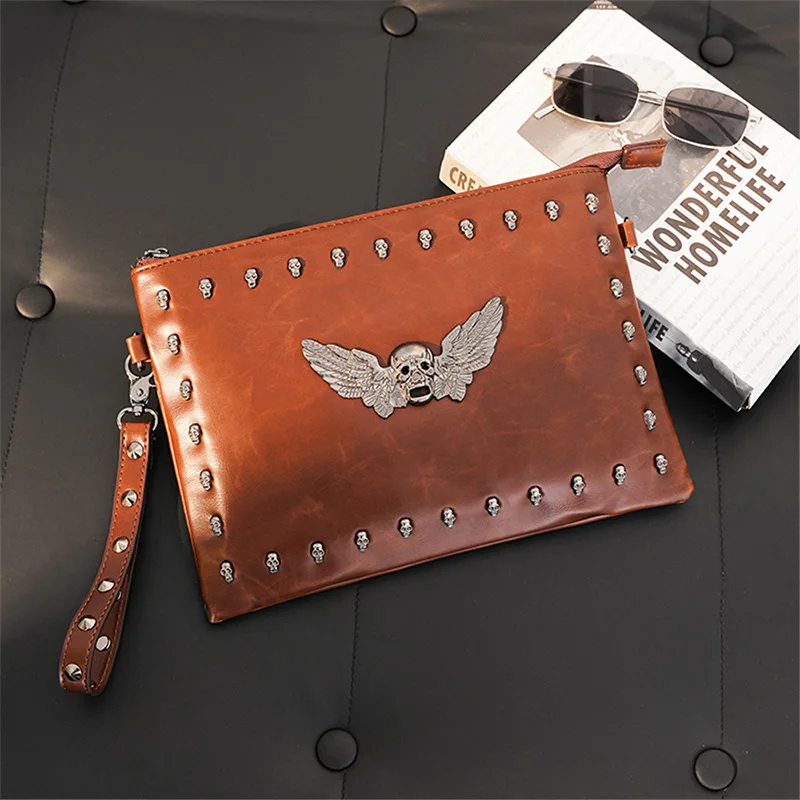 

Fashion Skull Rivet Clutch Men Shoulder Bag Handbag For IPAD Vinatge Design Men's Clutches Crazy Horse PU Leather Clutch Male