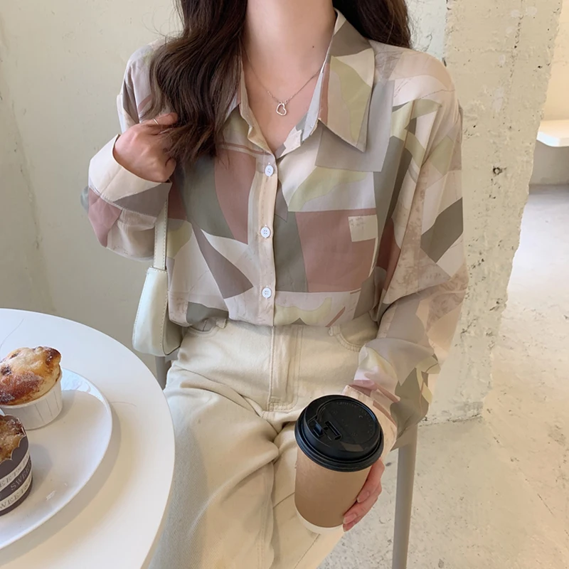 

LY VAREY LIN 2020 NEW Spring Autumn Women Vintage Loose Shirt Long Sleeve Turn Down Collar Printing Color Patchwork Slim Blouse
