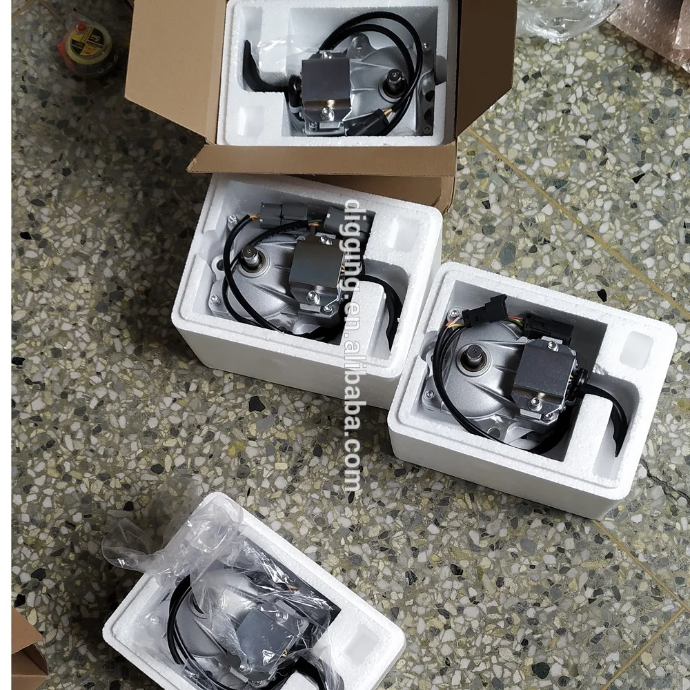 

PC200-6 PC200-7 PC300-6 PC400-6 Excavator Electric Parts 7834-40-2000 Throttle Motor 7834-40-3000