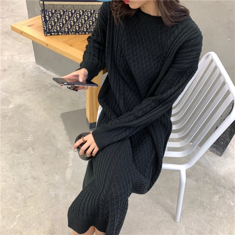 

Black White Sweater Dress Long Sleeve O Neck Casual Loose Knitted Dress 2020 Autumn Fashion Women Long Pullover Dress