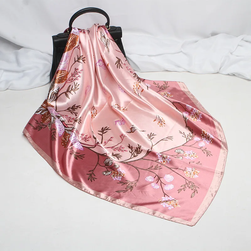 Шарф новый имитация шелка женский лоза голубого цвета с цветочным рисунком