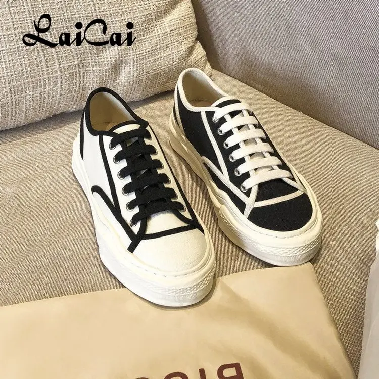 

Симпатичные женские дышащие удобные уличные туфли Ins модные амортизирующие повседневные холщовые женские белые туфли на платформе