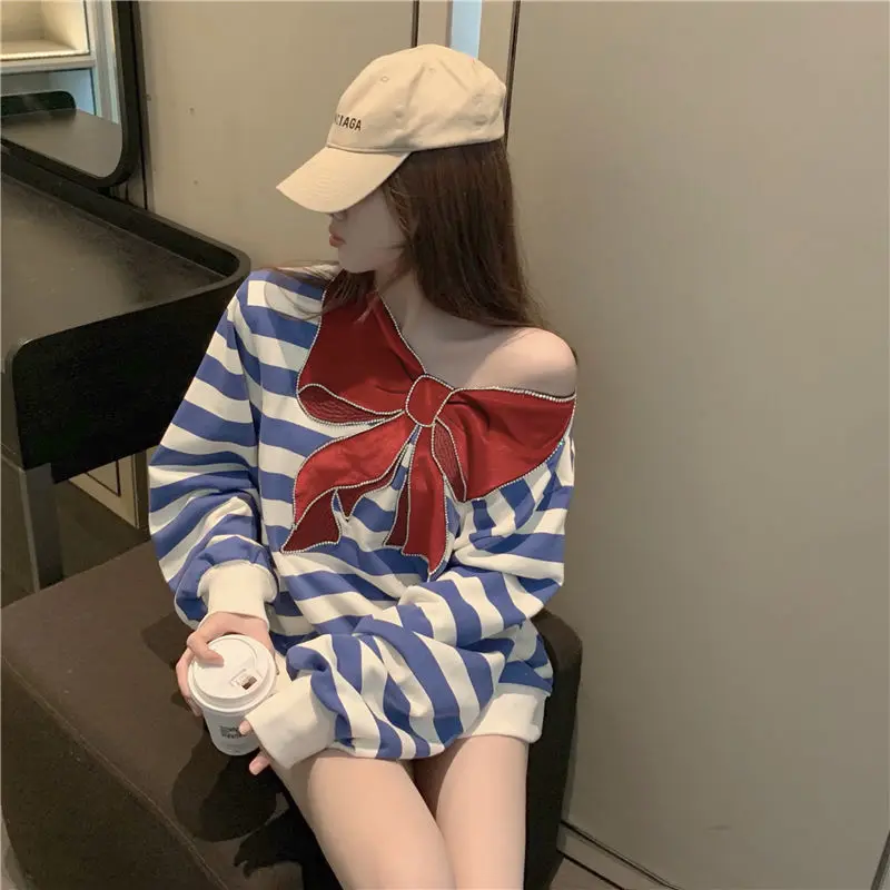 

Korean version women's student loose and versatile Pullover Sweater