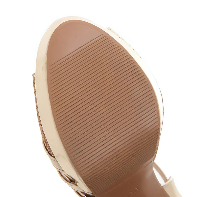 Босоножки женские на платформе и высоком массивном кабвечерние ке серебристые