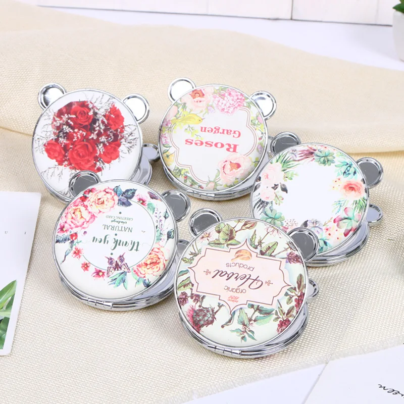 

CASHOU32 Pocket Flower Mirror Makeup Compact Portable Mini Retro Makeup Mirror Panda Female Gifts Double-Sided Folding Cosmetic