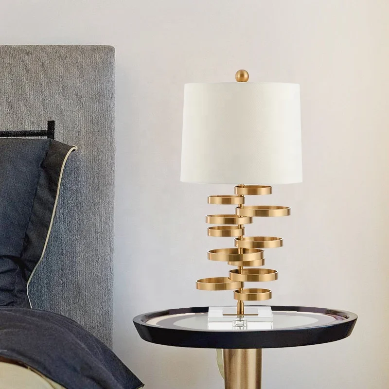 Золотая выдолбленная база современная лампа для спальни гостиной рядом с