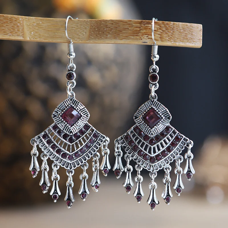 

European And American Retro Inlay Diamond Earrings Chinese Style Geometric Alloy Earrings Women's Long Tassel Earrings