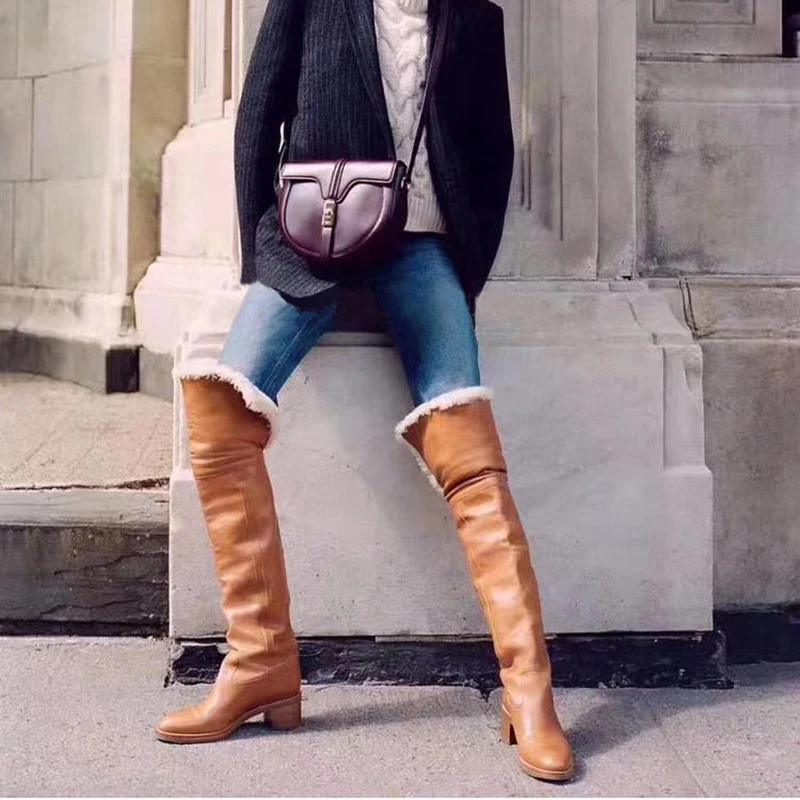 Зимние шерстяные сапоги выше колена на среднем массивном каблуке теплые женские