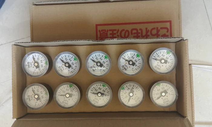 

Circular pointer gauge G36-10-01 New original authentic total :10PCS