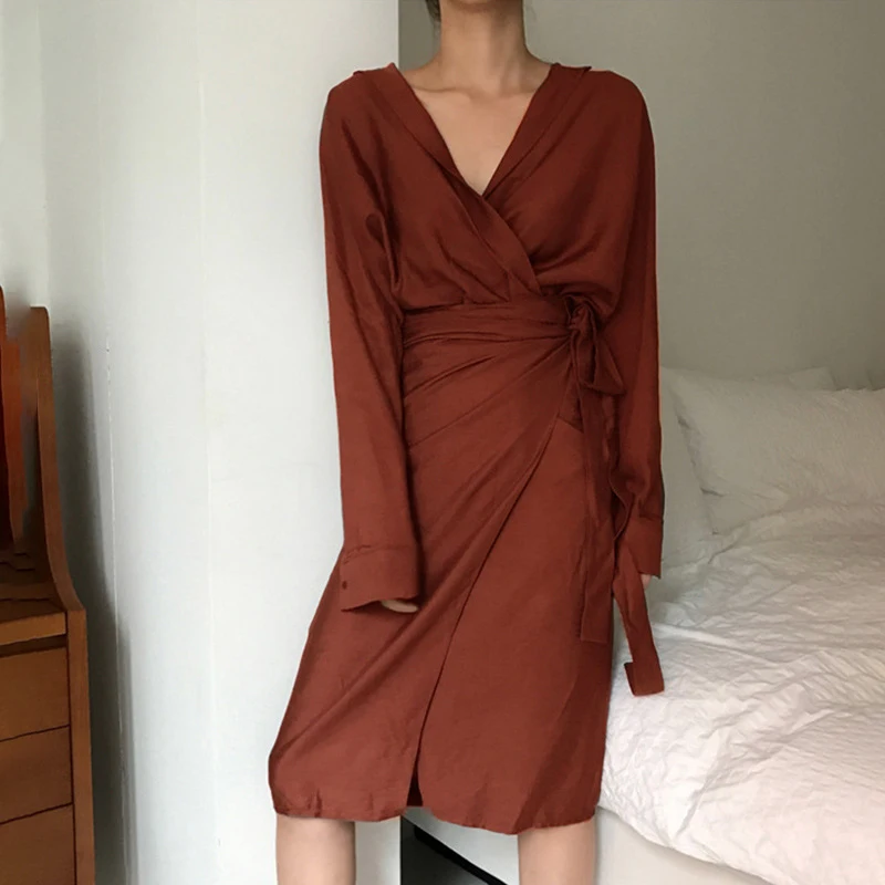 Платье-миди из хлопка и льна с длинным рукавом V-образным вырезом | Женская одежда