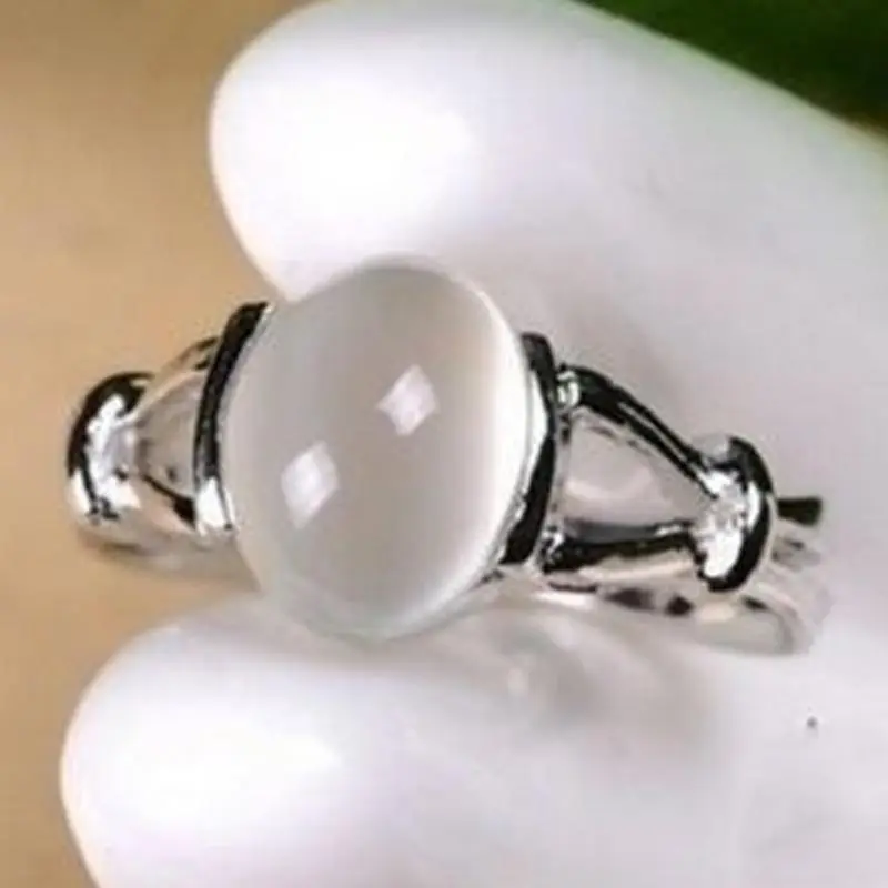 

Vintage Oval Moonstone Rings for Women White Gold Color Female Engagement Wedding Jewelry Accessories Gifts Wholesale
