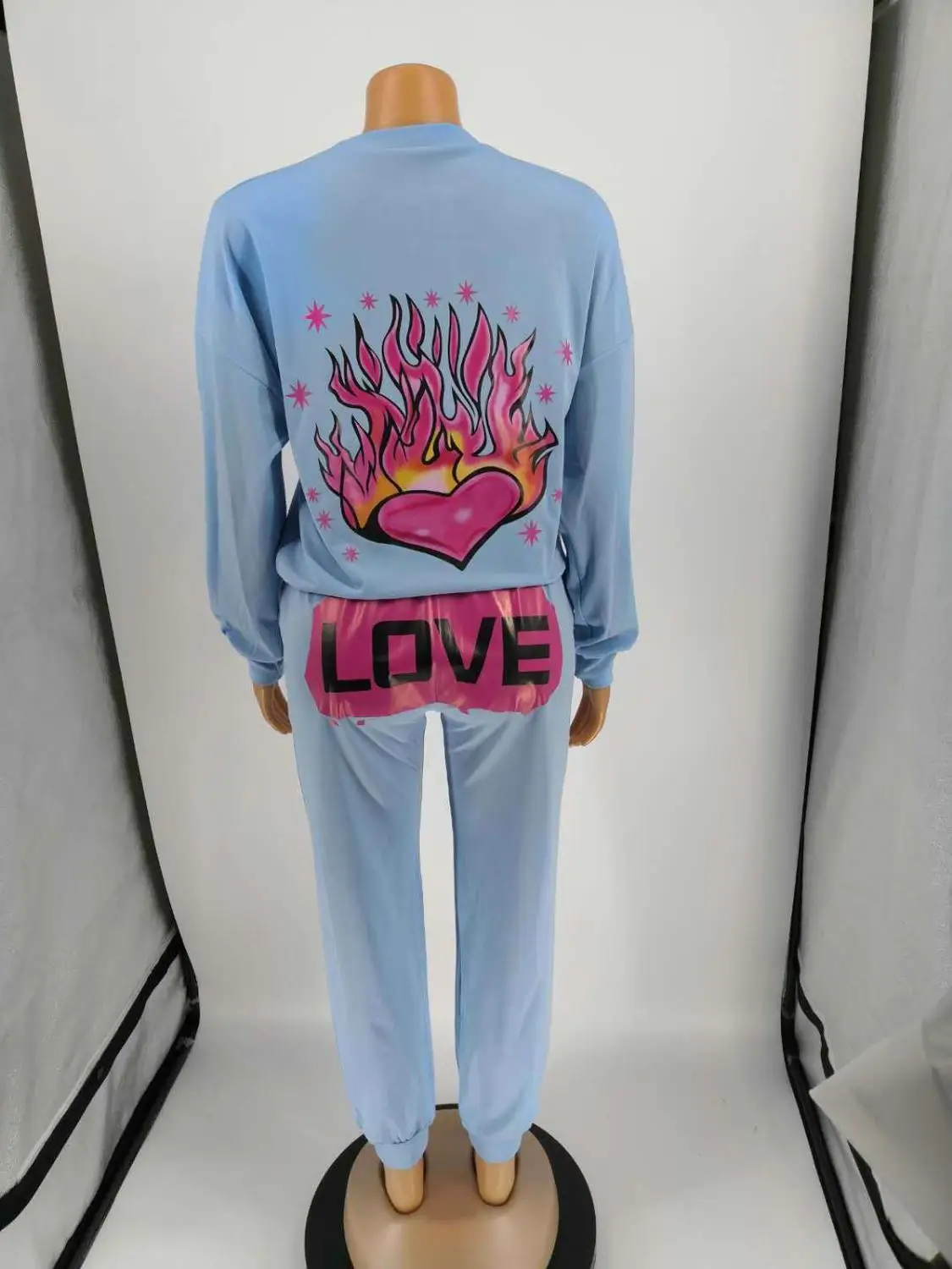 

Fall 2020 new fashion pattern print sports two piece set casual loose o-neck long sleeve T-shirt and trousers women's set