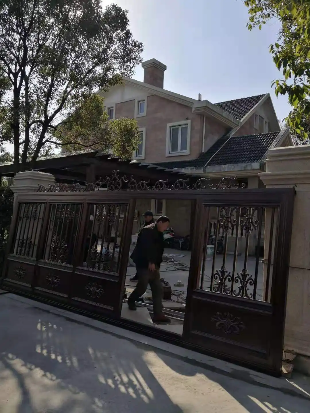 

2021 Hotsale Aluminium Driveway Swing & Sliding Gates Price By Sq.m Shipping Extra Hc-Ag16