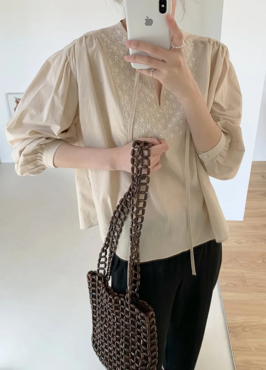 

Houthion Chiffon Women's Blouse Loose Stitching Shirt Lace Casual New Korean Long Sleeve Top Fashion Blouses V-Neck