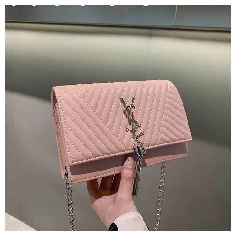 

Women 2021 Famous Luxury Brand Designer Shoulder Bag New Metal Tassel Handbag Fashion Trendy Top-handle Bag Tote Purses Wallet