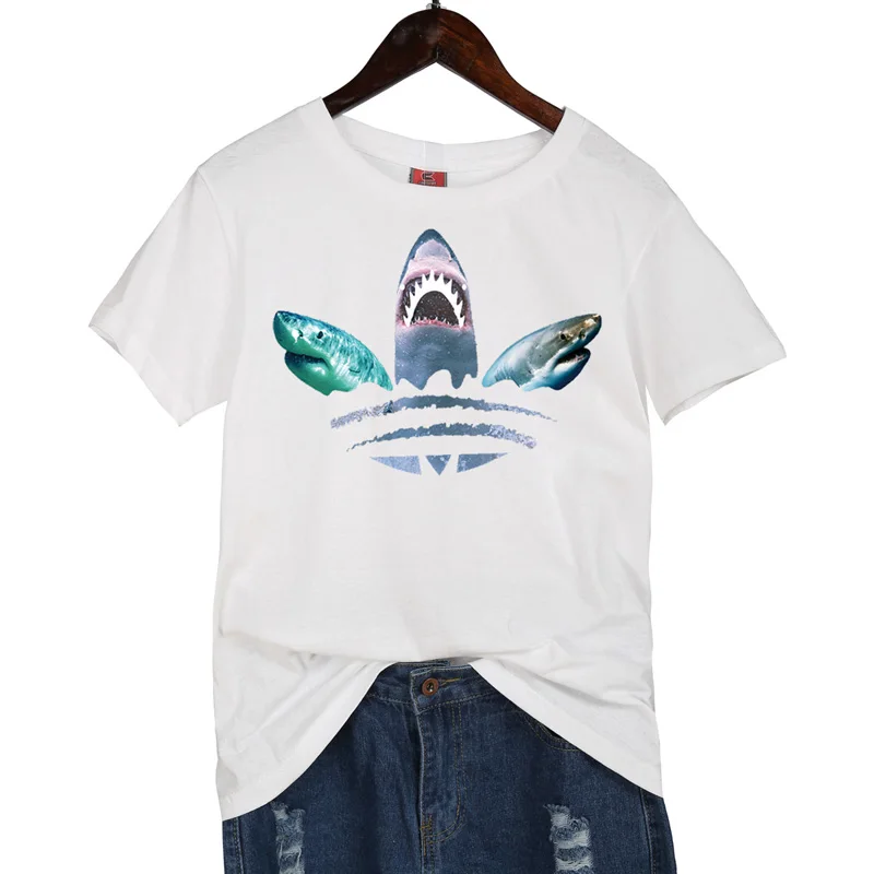Летняя футболка с принтом для женщин хлопковая белая акулы и круглым воротником