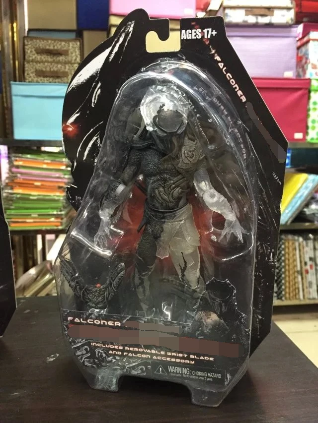 A NECA город Охотник Хищник большой красный сокольник инопланетянин ПВХ фигурка Коллекционная модель игрушки 18 см KT1913 - Цвет: A