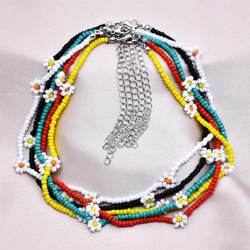 

Bohemia New Korea Lovely Daisy Flowers Colorful Rice Beaded Charm Statement Short Choker Necklace for Women Vacation Jewelry