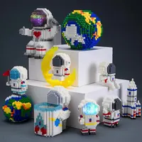Прикольные LEGO-ночники (много всяких разных, от 200 до 2880 деталей) #5