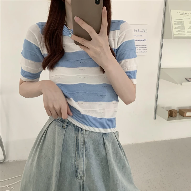 

Summer new wild striped knitted short section t-shirt women