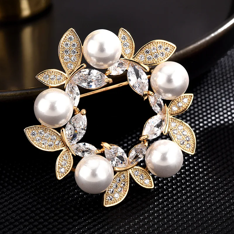 

High-grade Pop Butterfly Wreath Brooch Copper Micro-encrusted Zircon Brooches European and American Pin Clothing Accessories