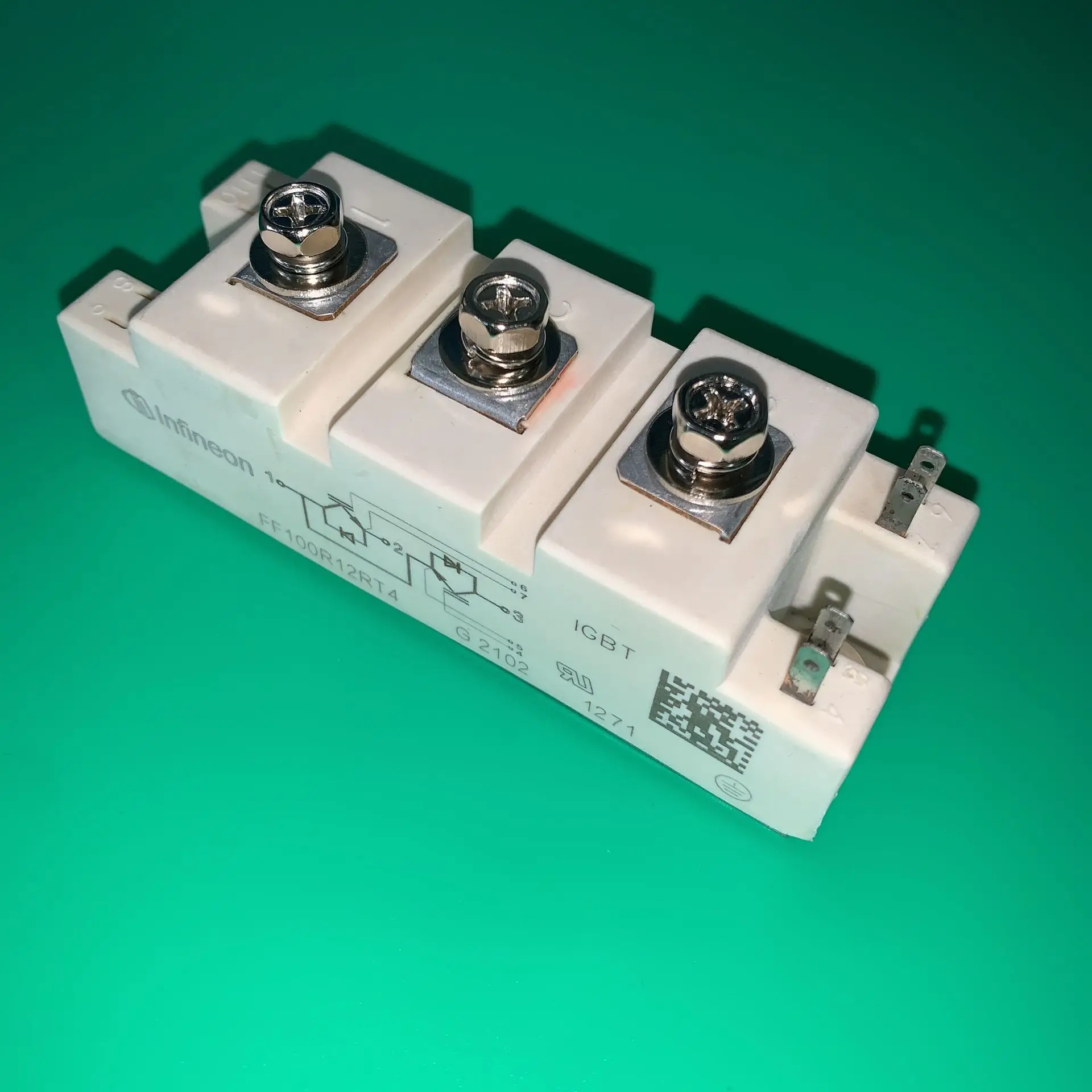 Модуль FF100R12RT4 IGBT FF100 R12RT4 VCES 1200 в 100A FF100R12RT4HOSA1 FF100R12 RT4 FF100R 12RT4 FF 100R12RT4 100R12 100-12 |