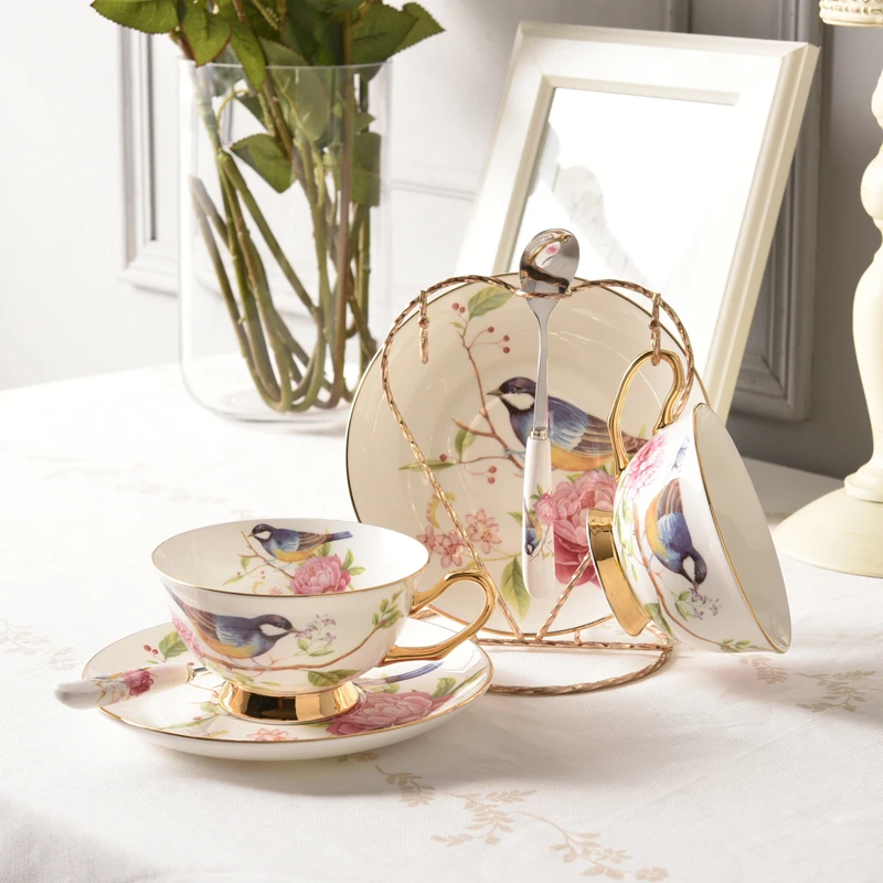 

Europe Noble Bone China Coffee Cup and Saucer Gift Set 200ml Luxury Ceramic Mug Top-grade Porcelain Tea Cup Cafe Party Drinkware