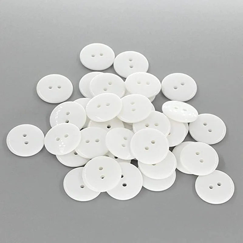 

Round Resin Sewing Buttons for Craft White Black Color Two Holes DIY Scrapbooking Botones Bottoni Botoes Clothes Botoes