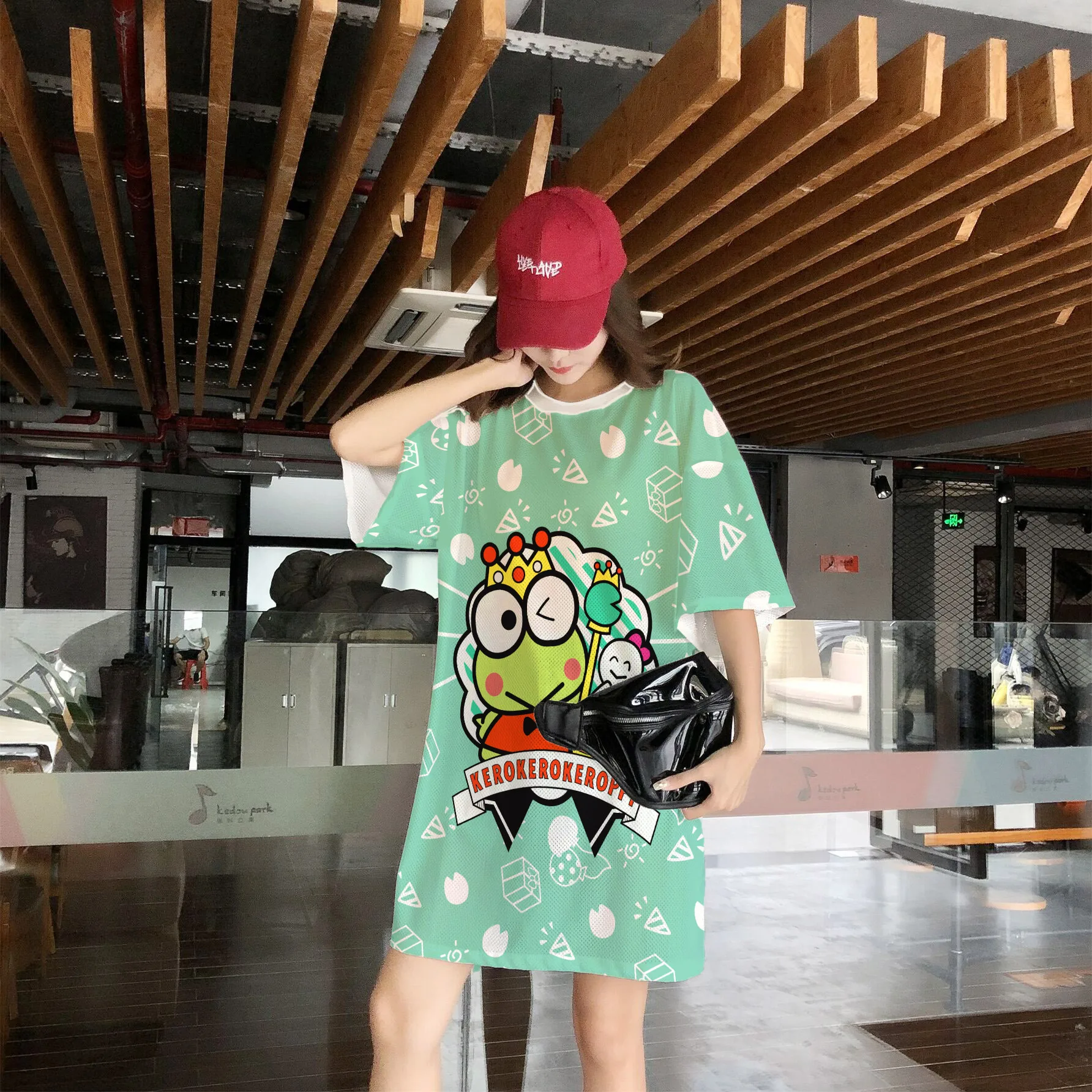 

Модная футболка с коротким рукавом, женская одежда, милые топы, большие размеры, графические футболки, мультяшный О-образный вырез, сетчатые...