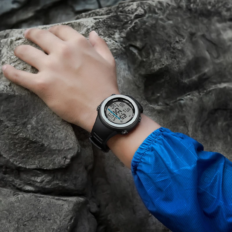 

WLISTH Multi-Function Electronic Student Watch Water Resist Digital Display Round Silicone Breathable Strap For Outdoor Sport