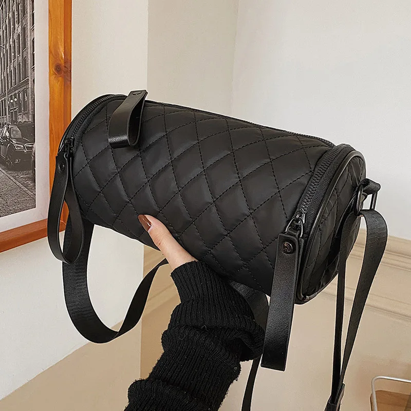

Autumn Winter Retro Shoulder Bags Woman Fashion Lingge Messenger Bag Trend Simple Handbag New Casual Quality Leather Female Bags