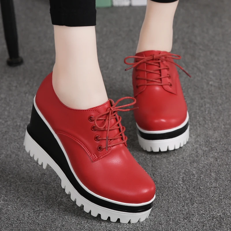 

SusuGrace British Style Woman Leather Platform Shoes Brand Casual Lace-up Heighten Sneakers Autumn Winter Warm Fashion Footwear