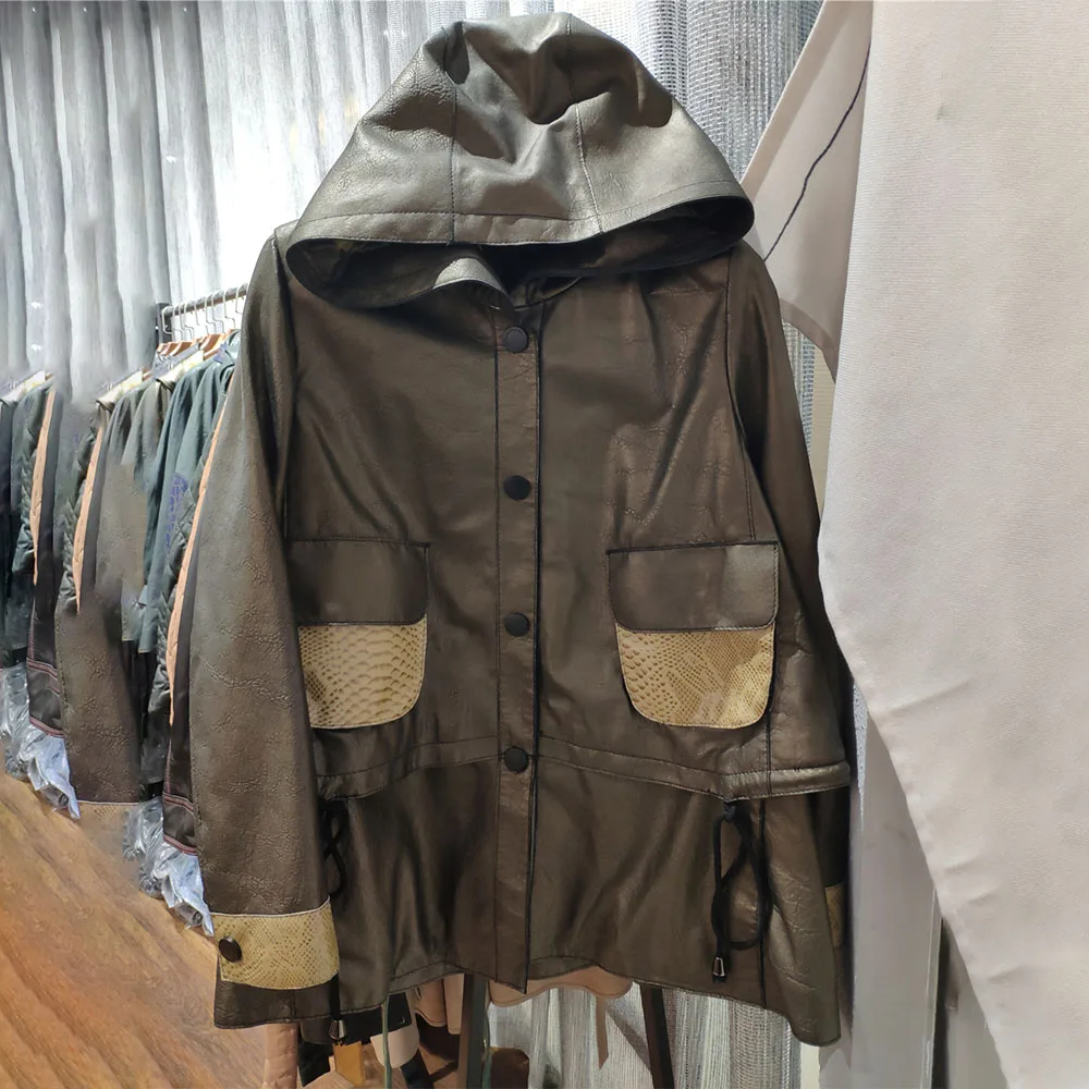 

2020 Fashion Overcoats Genuine Sheepskin Jackets Hooded Coats Snake Pattern Real Lamb Leather Jackets Clothing Brand Streetwear