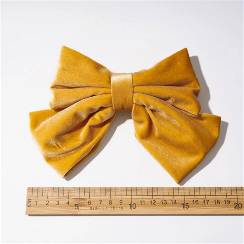 

Fashion Style Big Bow Velvet/Stain Women Girls Vintage Hair Clips Hairpins Female Girls Korean Elegant Hair Accessories Headwear
