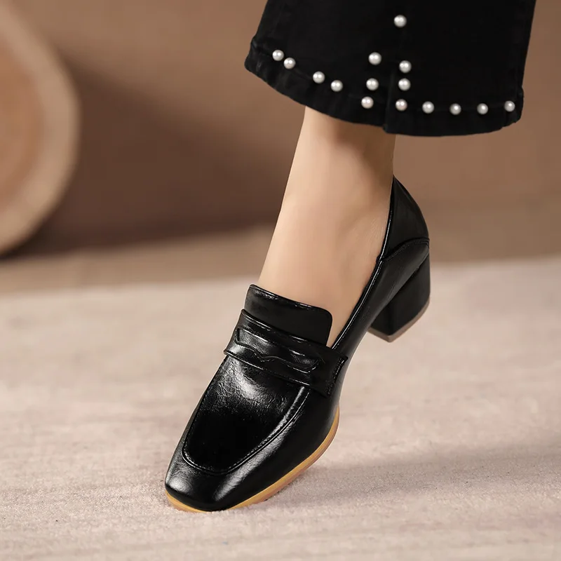 

Женские туфли-лодочки на массивном каблуке, с квадратным носком