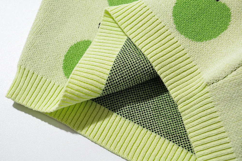 

2021 Summer Little Fresh Apples Jacquard Knitting Small Vest for Women Sexy Vest Sleeveless Top with Crop for Female