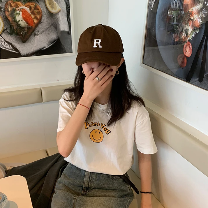 Женская хлопковая футболка с коротким рукавом и круглым вырезом принтом