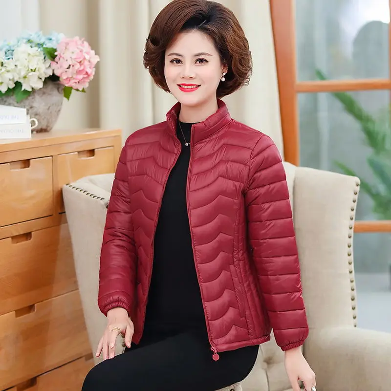

The latest middle-aged and old women's clothing in winter